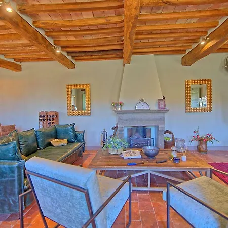 Sleeps 10 Pool Air Con Wifi