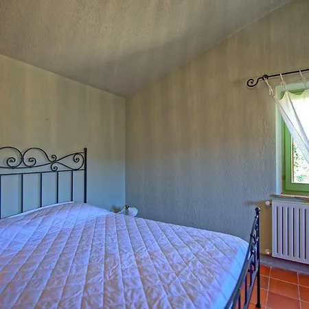 Sleeps 10 Pool Air Con Wifi